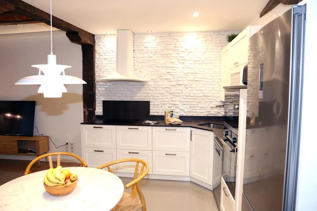 Apartamento Premium En Pleno Casco Viejo De Bilbao 0*,