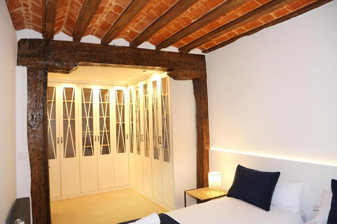 Apartamento Premium En Pleno Casco Viejo De Bilbao 0*,