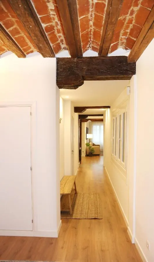 Apartamento Premium En Pleno Casco Viejo De Bilbao 0*,  Spanien